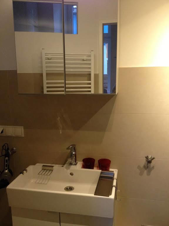 Hoheschule Courbette Apartament *